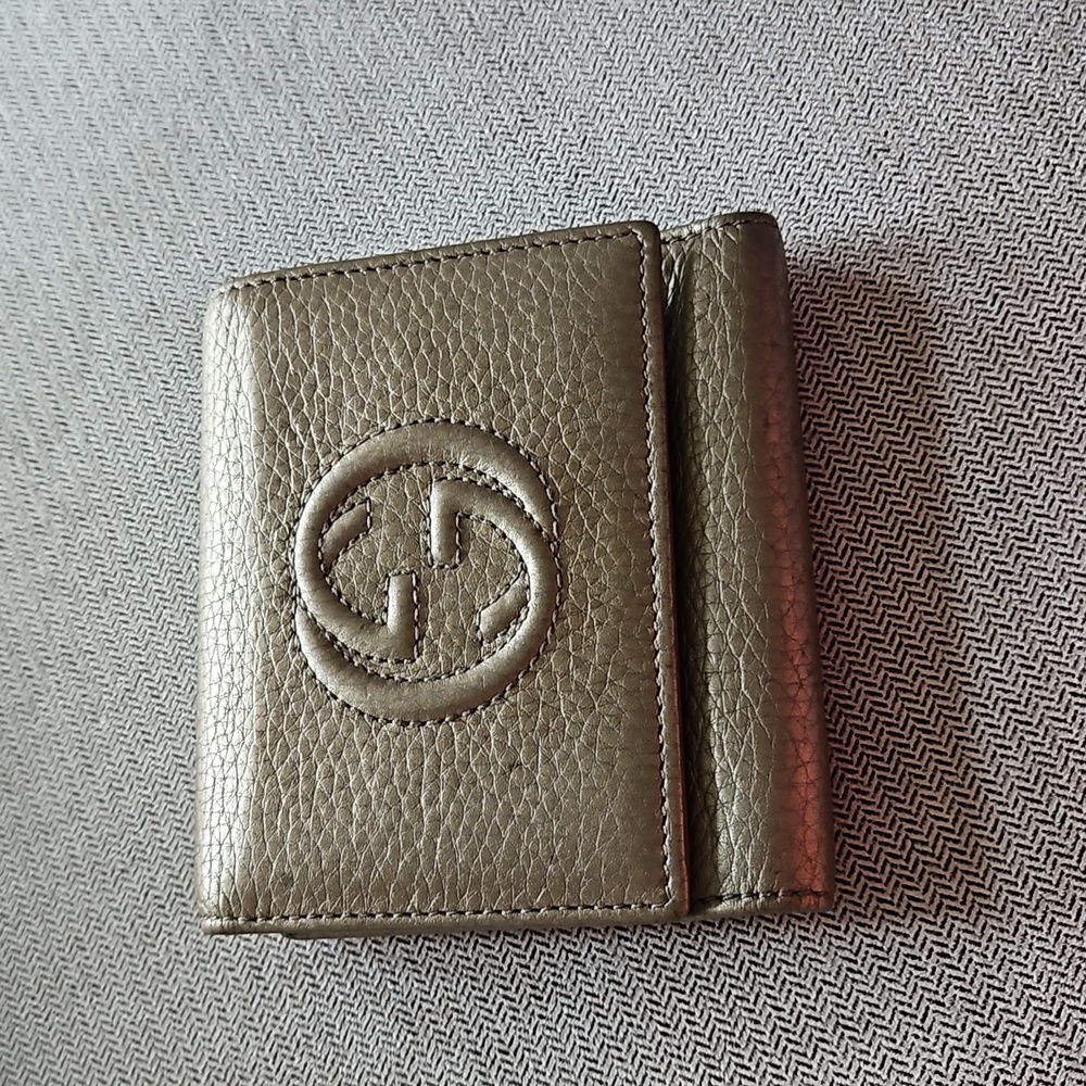 Gucci Soho tri-fold gold metallic compact wallet